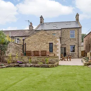Temple House Holiday home